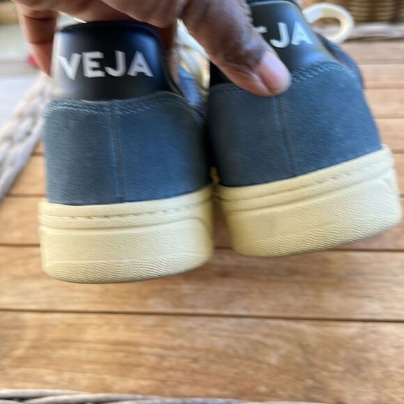 Veja Men’s V-10 Mesh Sneakers EU40/US7 - Picture 6 of 9